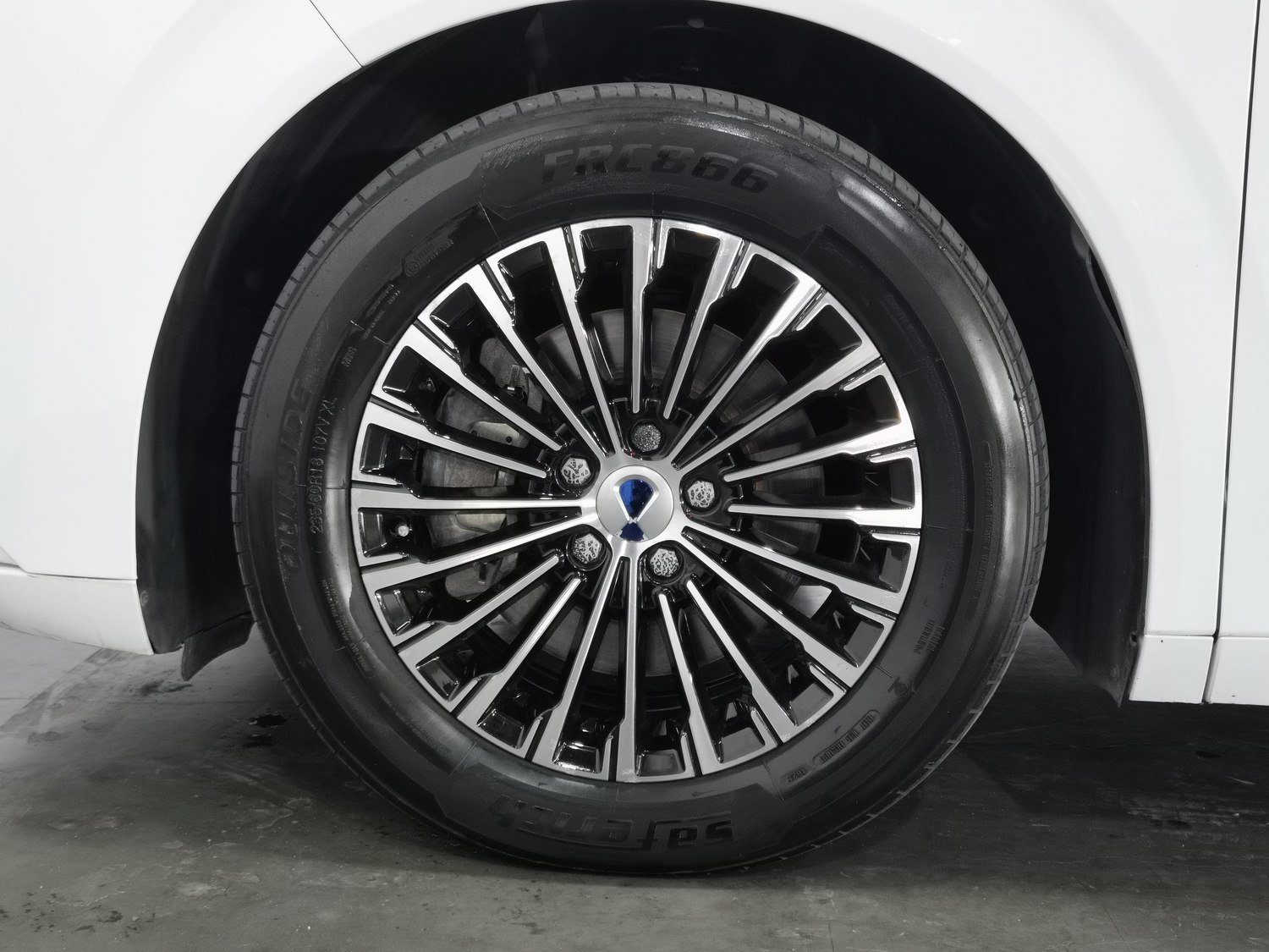 Used Denza D9 2024 1.5 AT