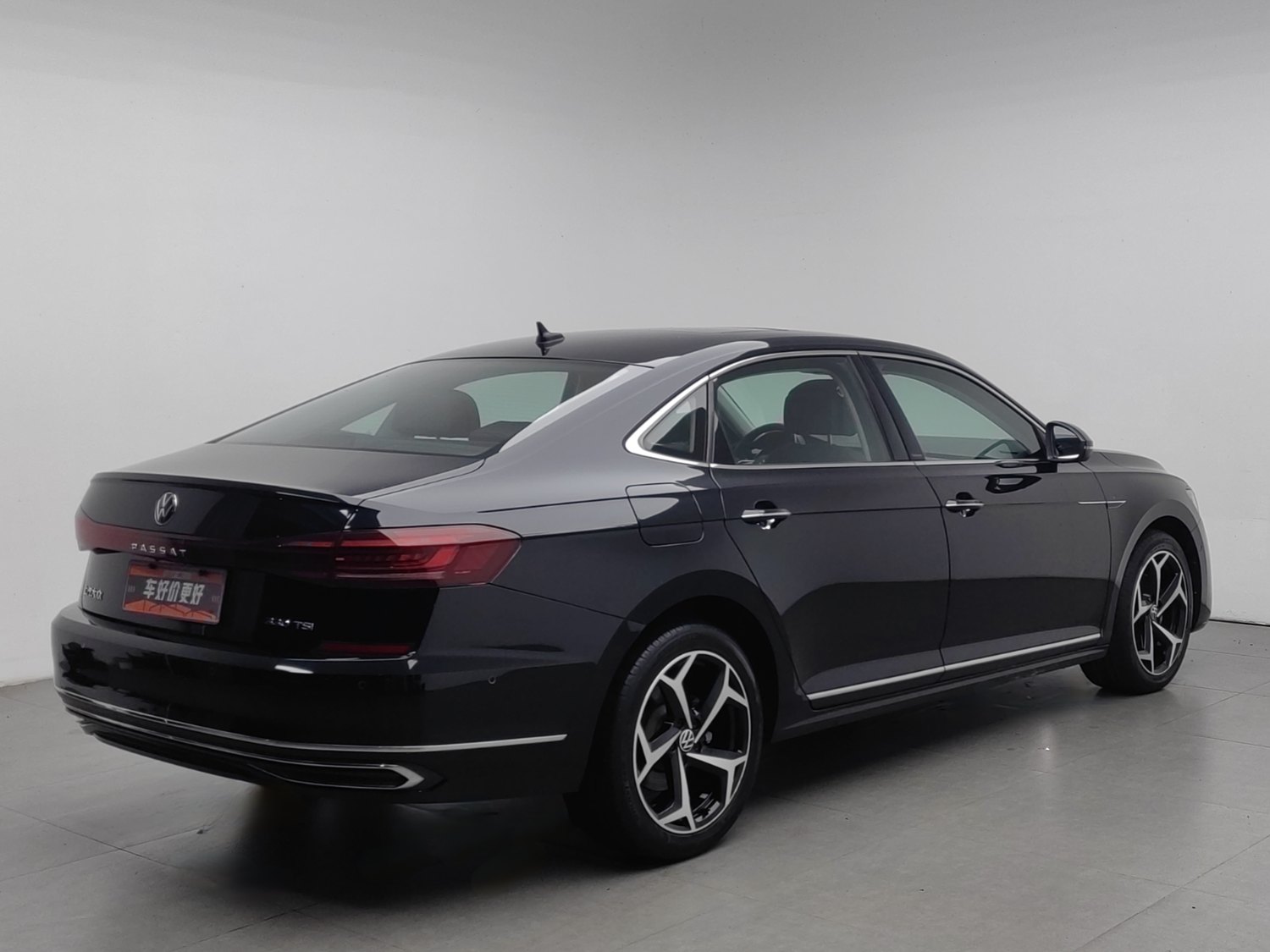 Used Volkswagen Passat 2023 2.0 AT