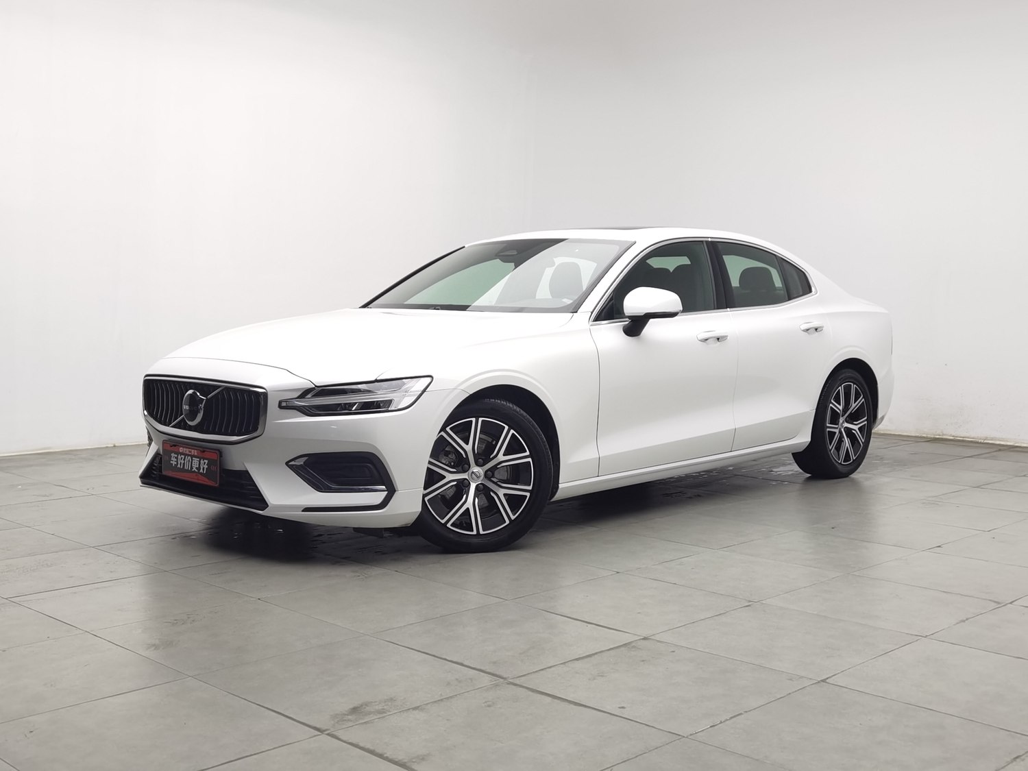 Used Volvo S60 2023 2.0 AT