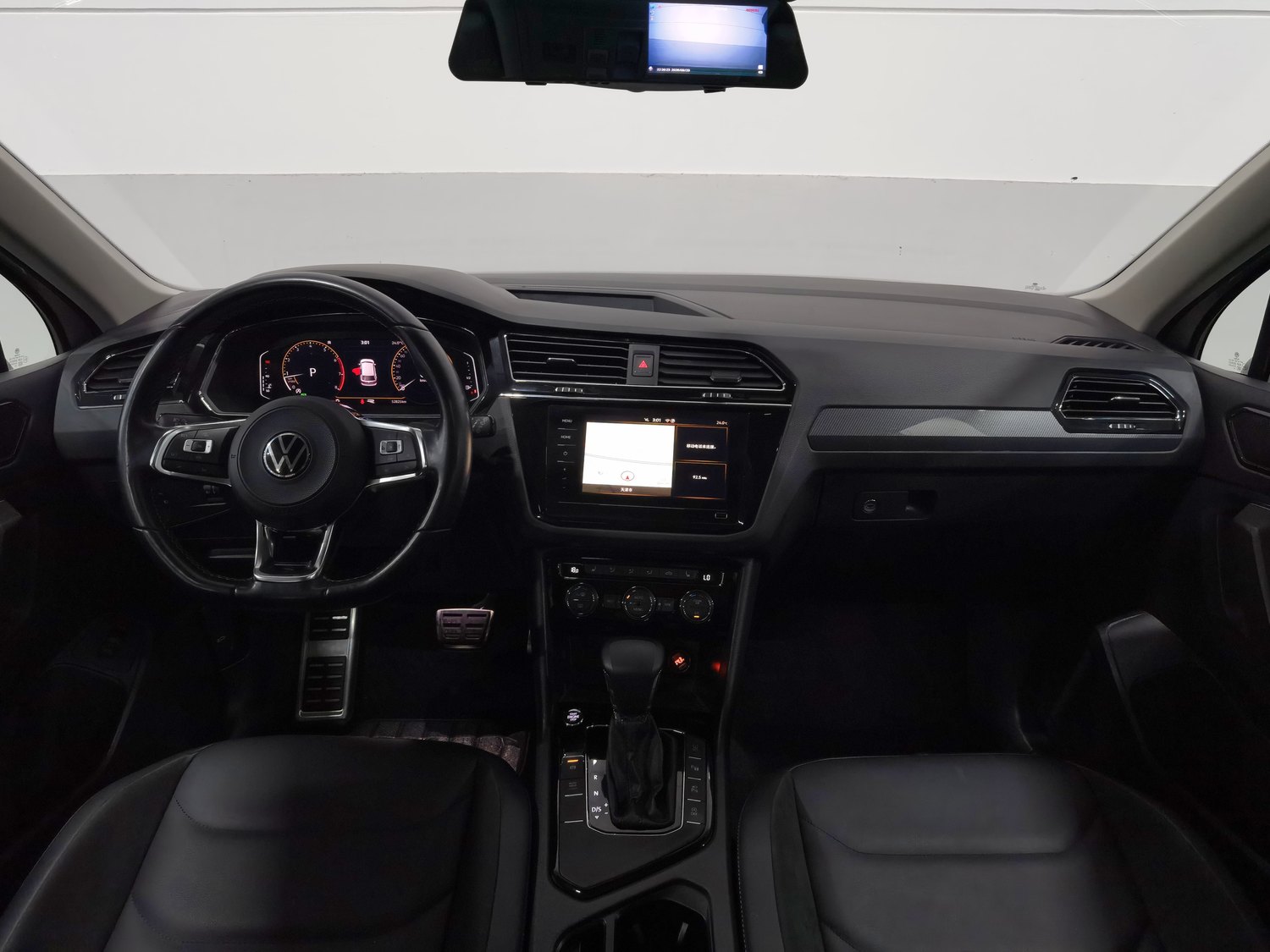 Used Volkswagen Tiguan L 2021 2.0 AT
