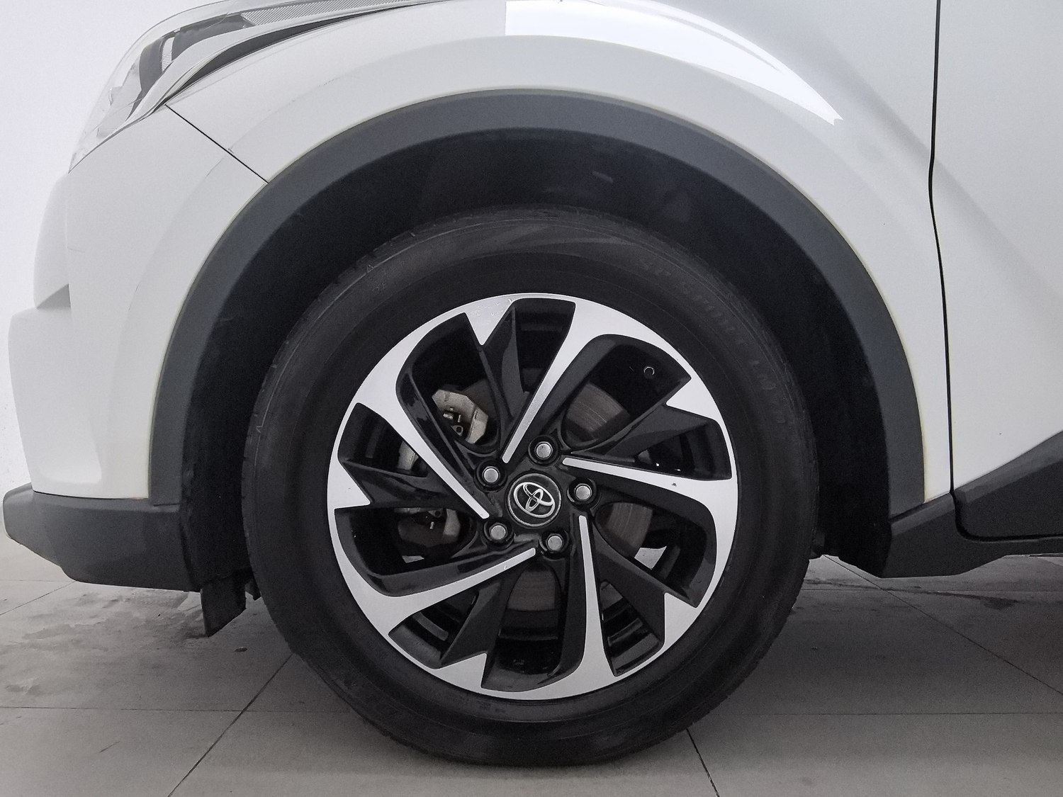 Used Toyota C-HR 2020 2.0 AT
