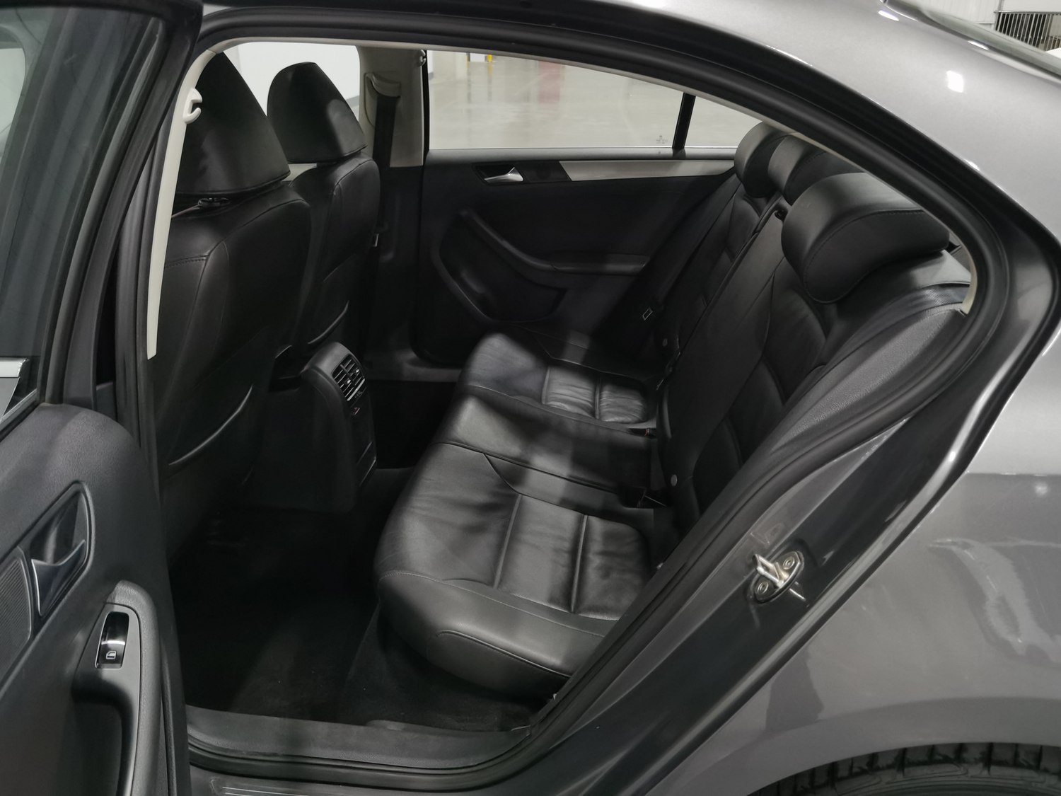 Used Volkswagen Sagitar 2014 1.4 AT