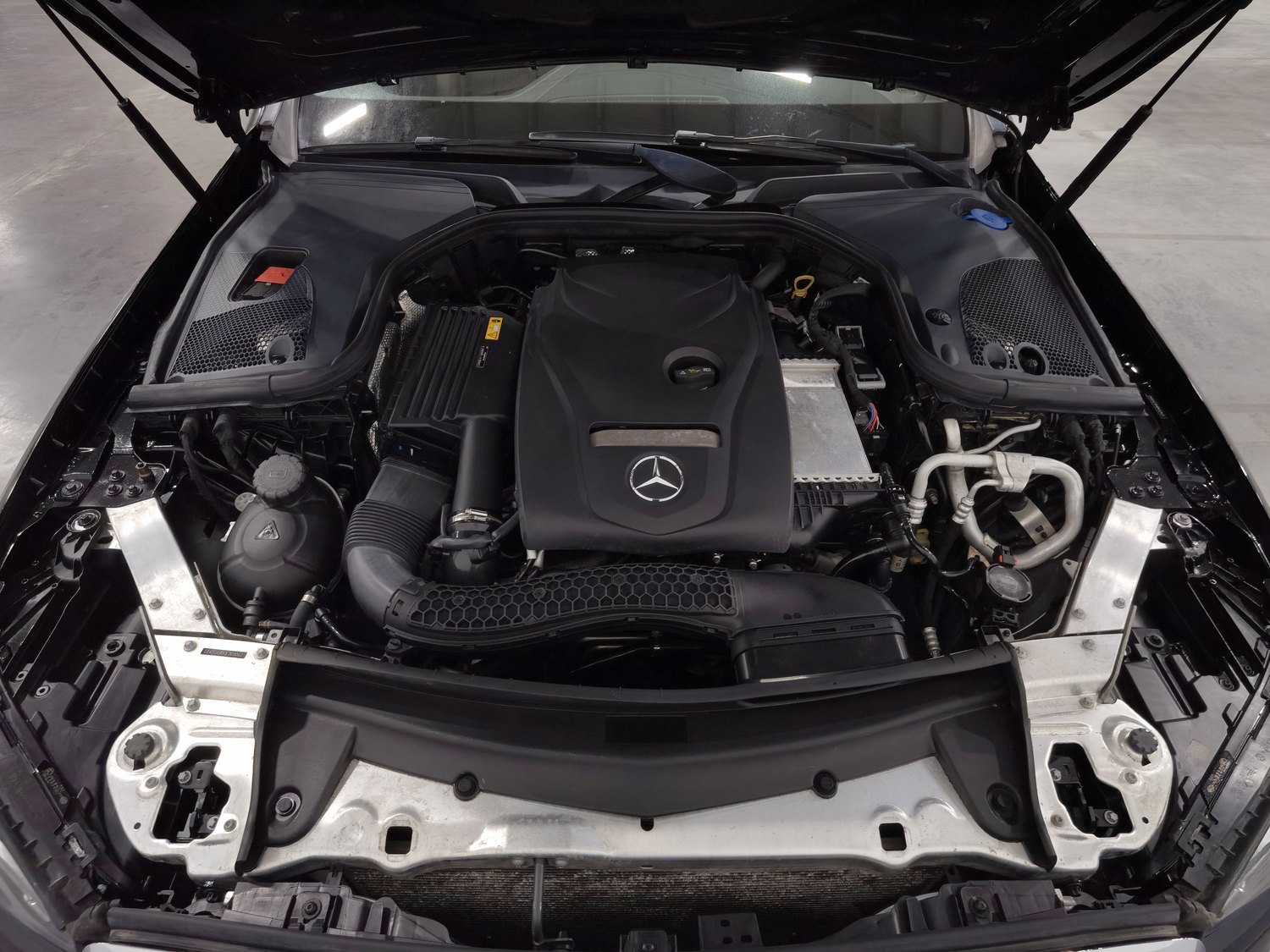 Used Mercedes-Benz E-Class 2018 2.0 AT