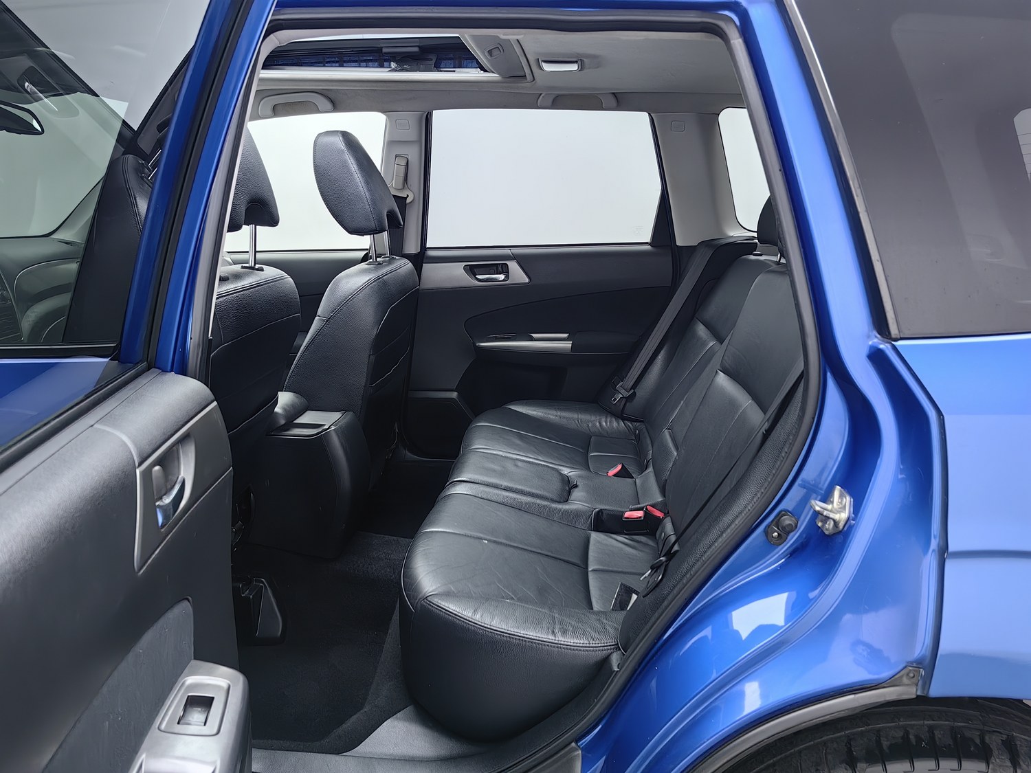 Used Subaru Forester 2011 2.5 AT