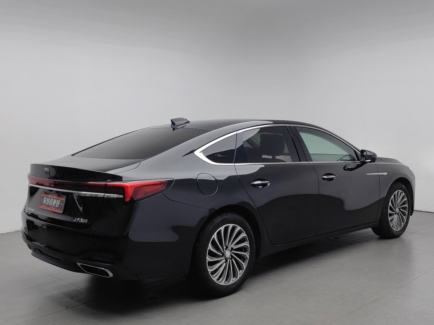 Used Buick LaCrosse 2023 2.0 AT