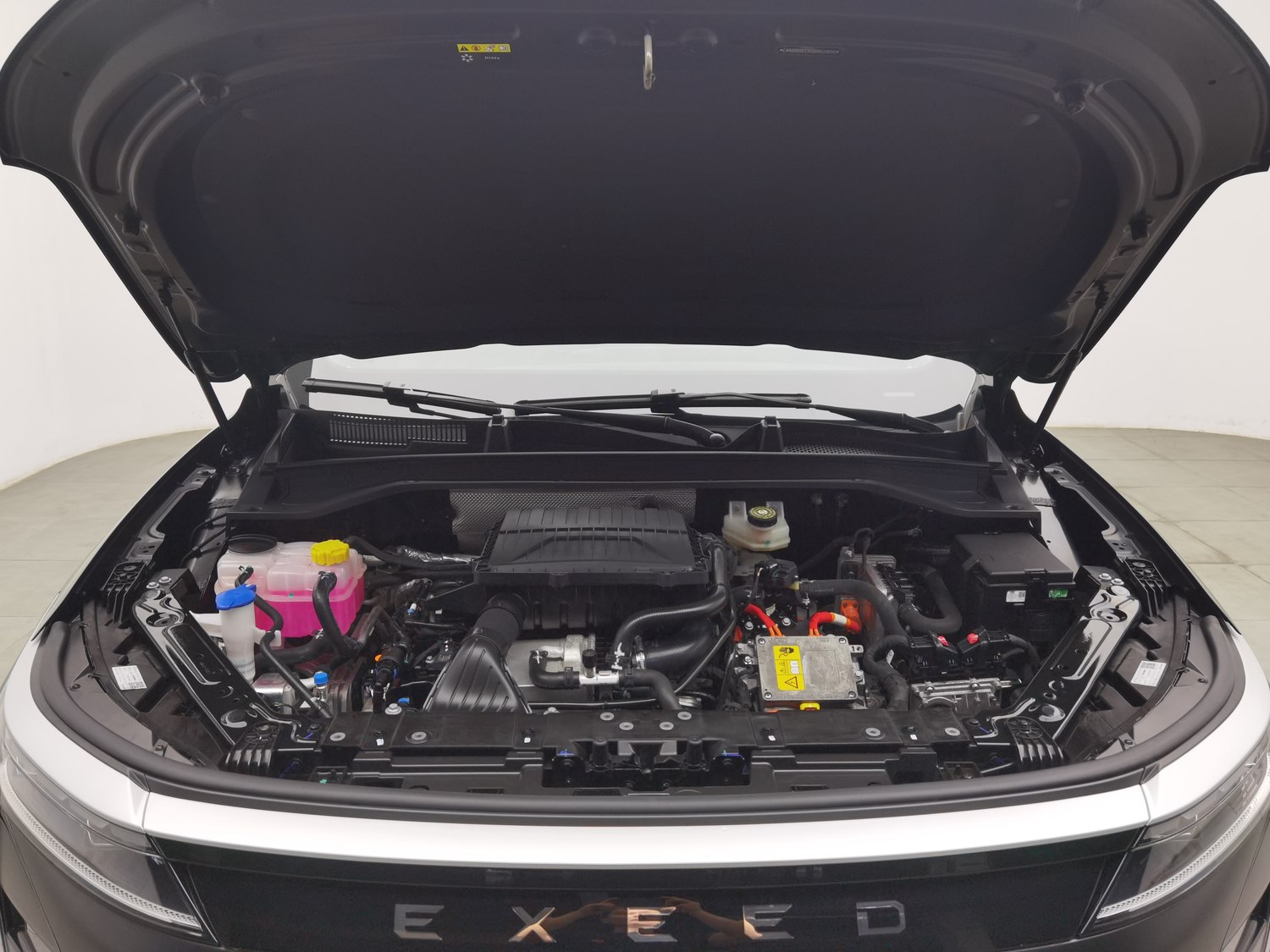 Used Exeed VX C-DM 2025 1.5 AT