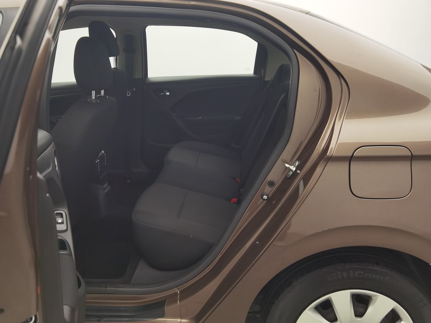 Used Peugeot 301 2014 1.6 MT
