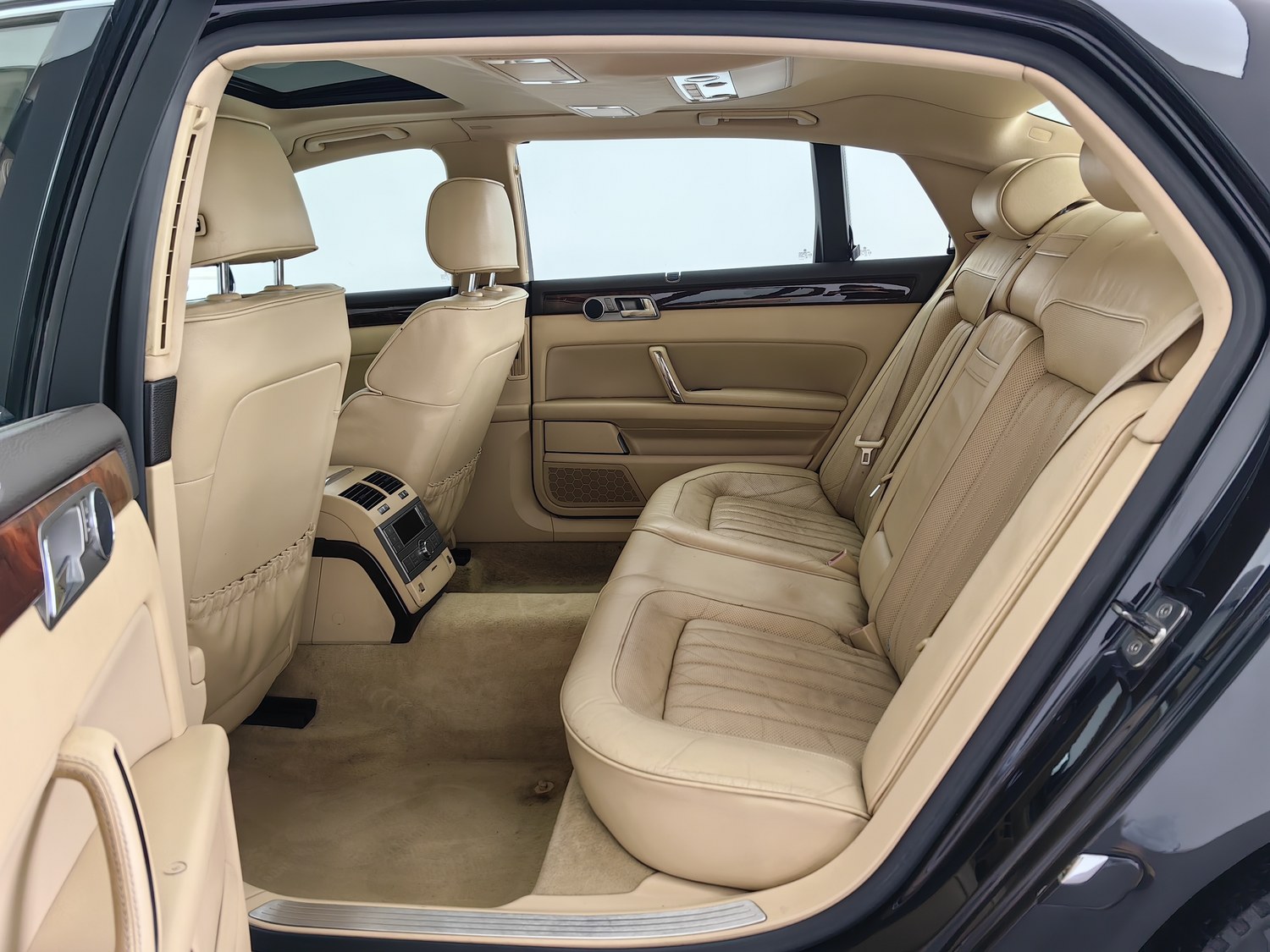 Used Volkswagen Phaeton (Imported) 2011 3.6 AT
