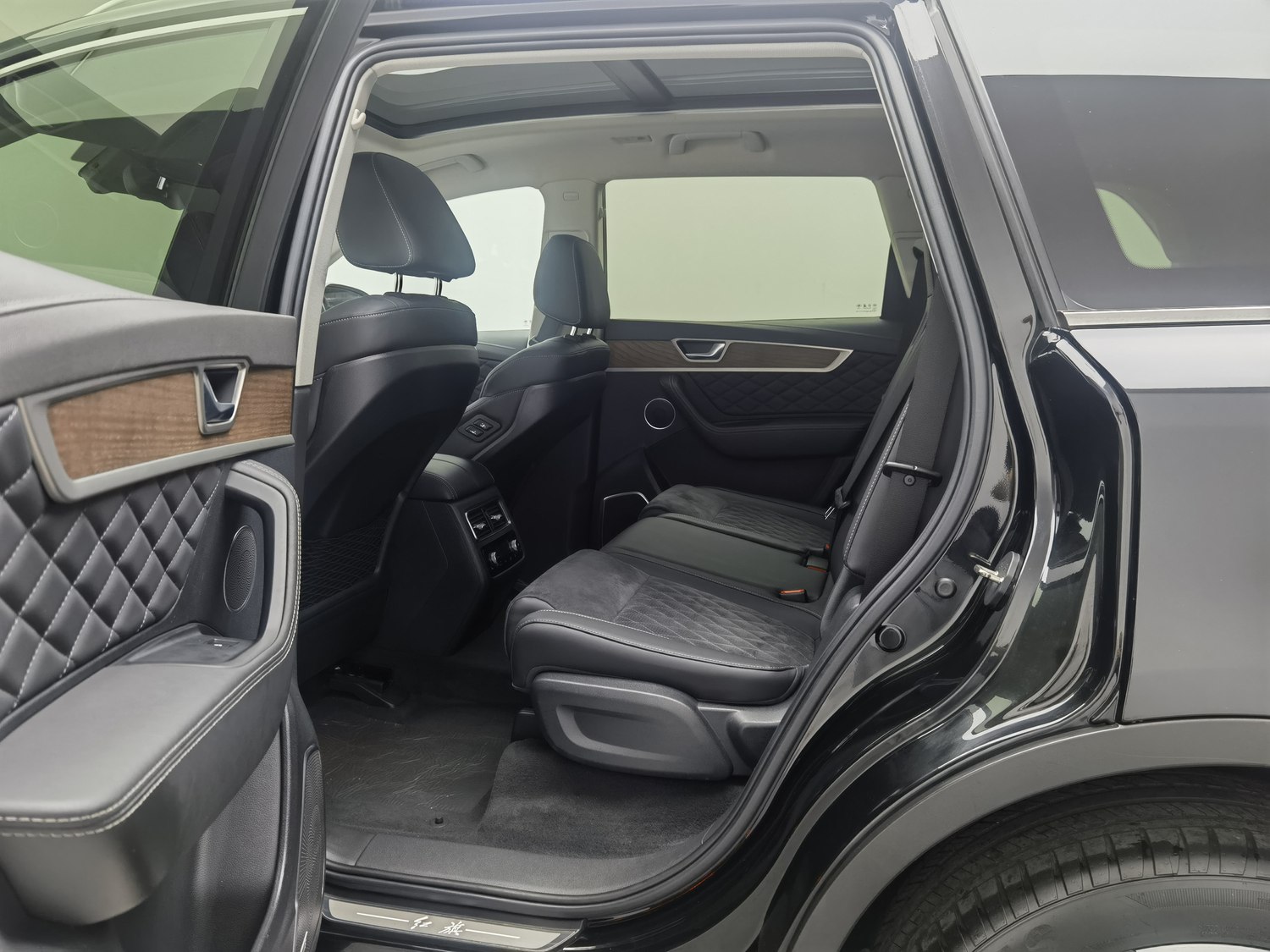 Used Hongqi HS7 2022 2.0 AT
