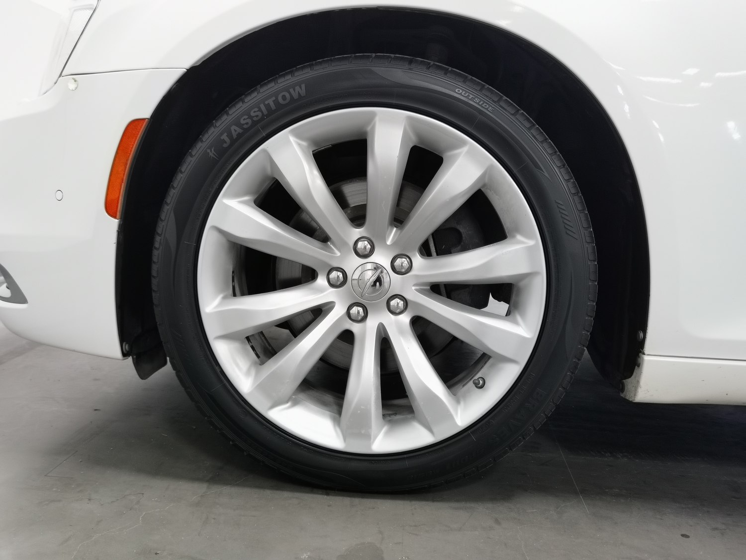 Used Chrysler 300C (Imported) 2016 3.0 AT