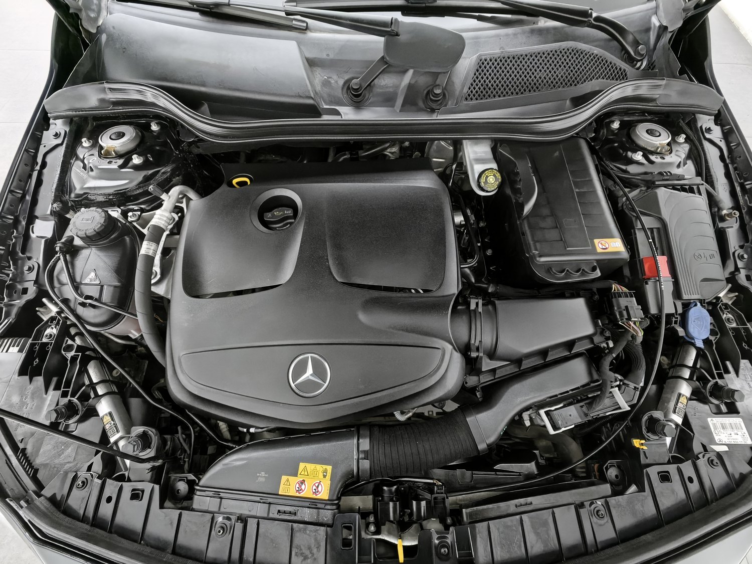 Used Mercedes-Benz GLA 2015 2.0 AT