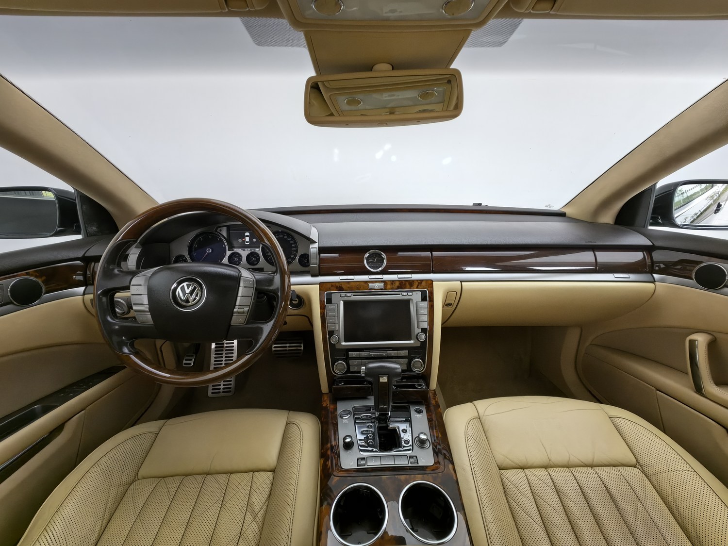 Used Volkswagen Phaeton (Imported) 2011 3.6 AT