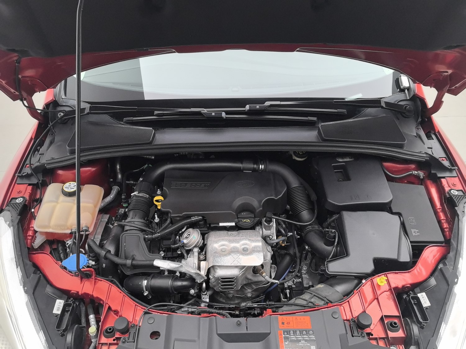 Used Ford Focus 2015 1.0 AT