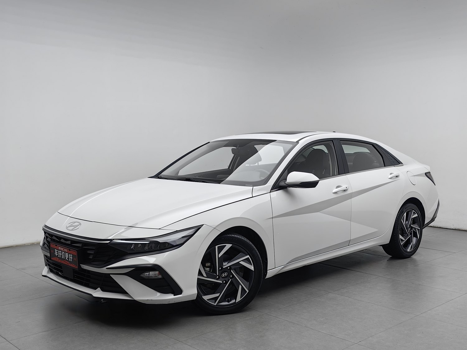 Used Hyundai Elantra 2023 1.5 AT