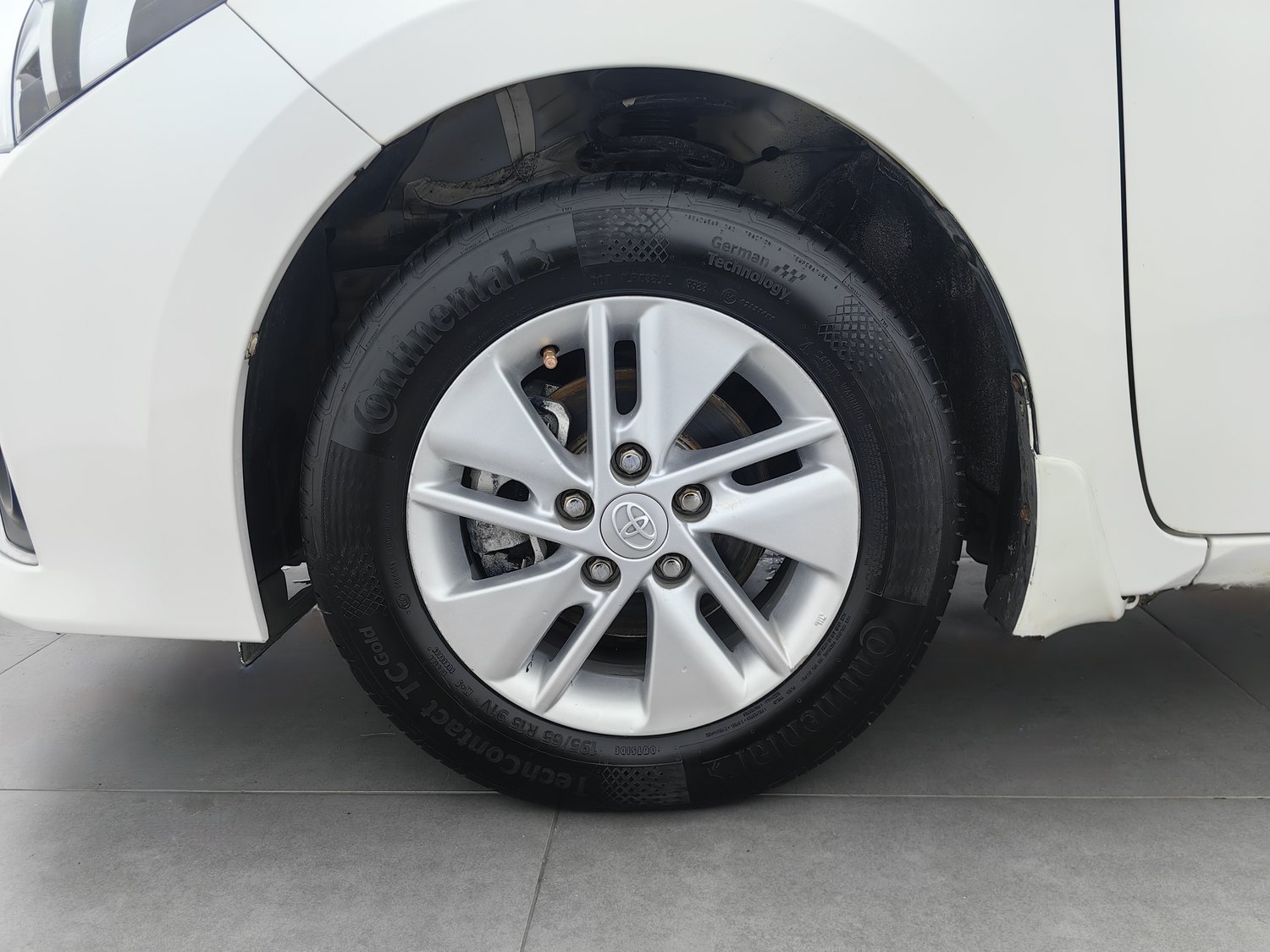 Used Toyota Corolla 2014 1.6 AT