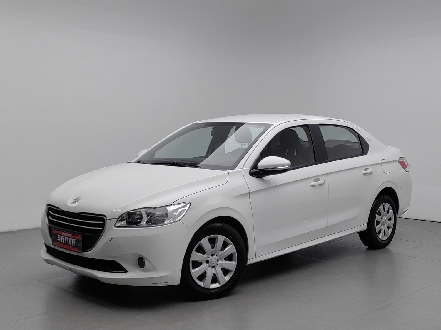 Used Peugeot 301 2016 1.6 AT