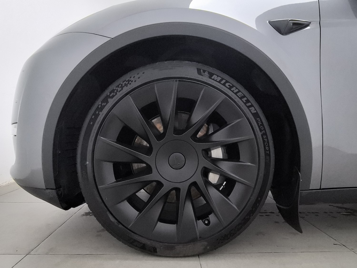 Used Tesla Model Y 2021