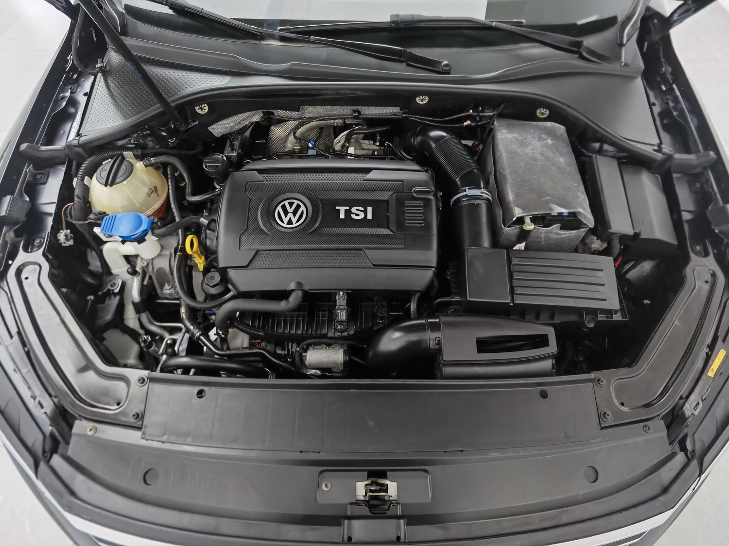 Used Volkswagen Passat 2017 1.8 AT