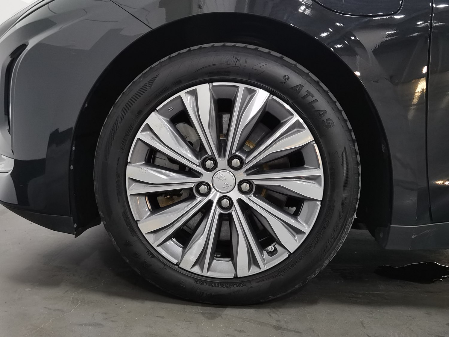Used Hongqi E-QM5 2022