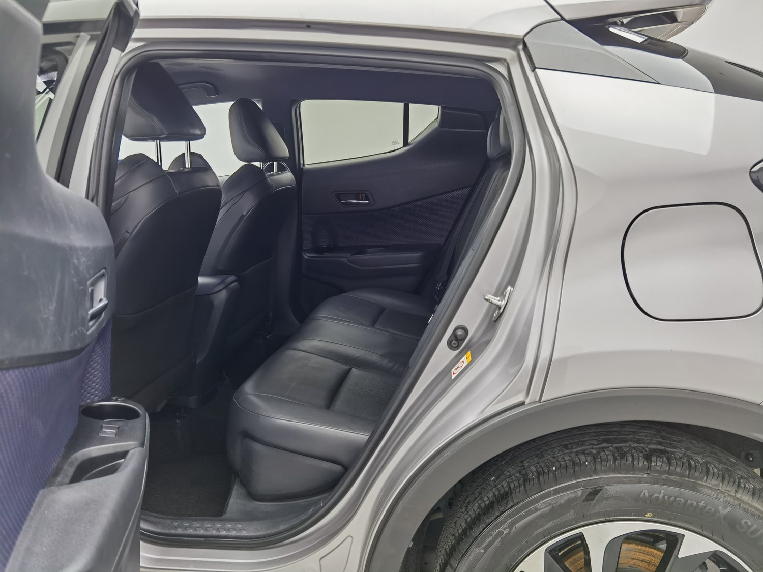 Used Toyota C-HR 2018 2.0 AT