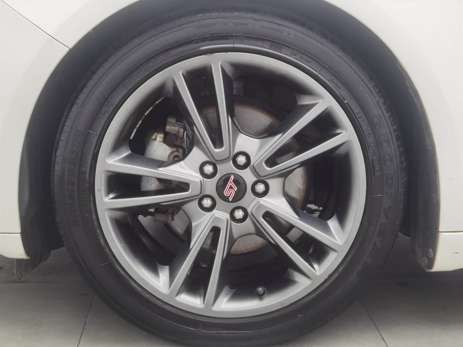 Used Ford Mondeo 2013 2.0 AT