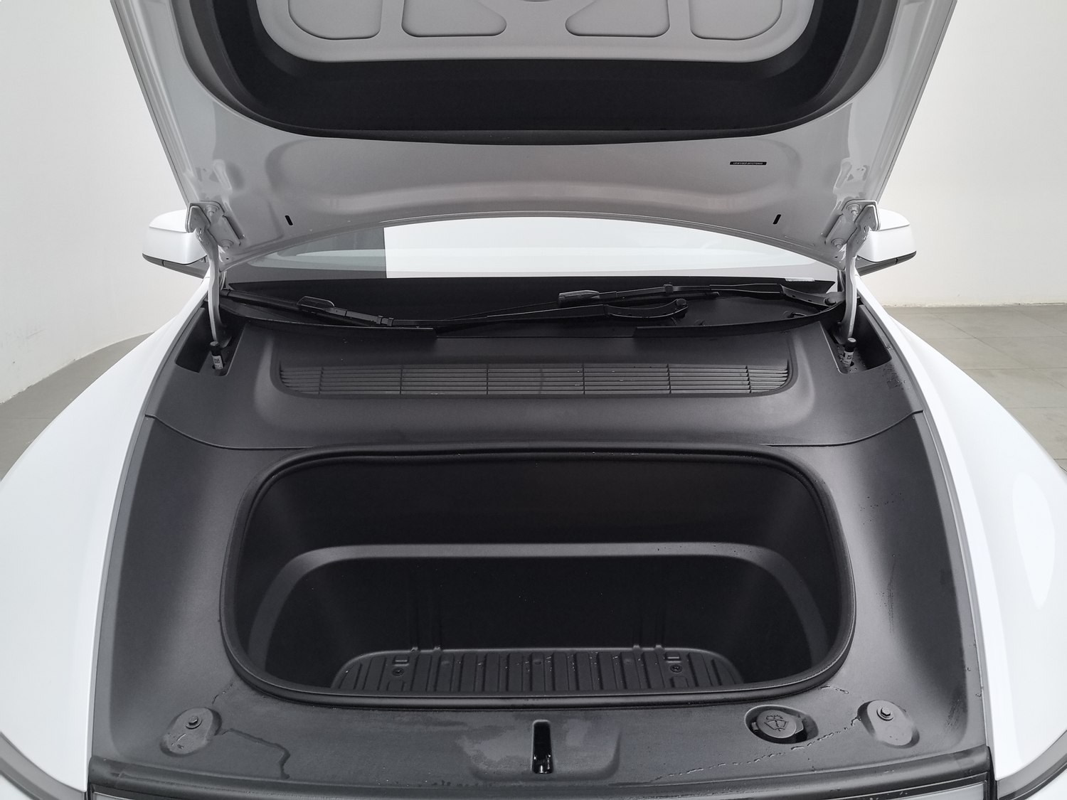 Used Tesla Model Y 2026
