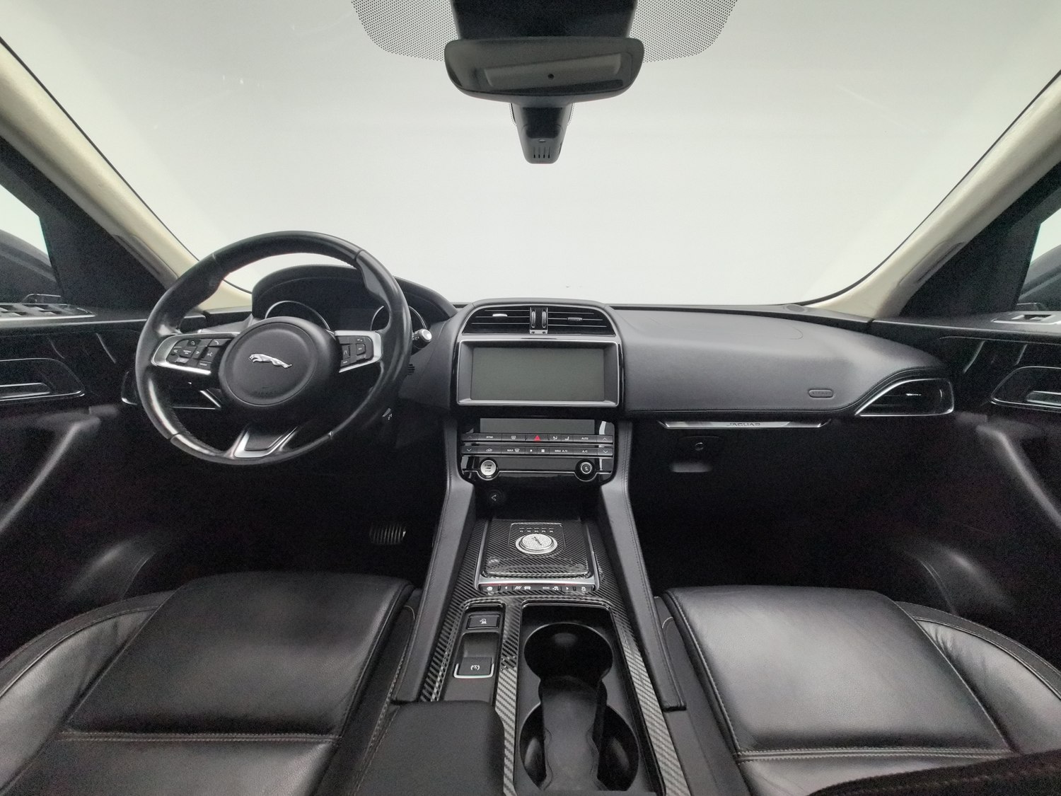 Used Jaguar F-PACE 2018 2.0 AT