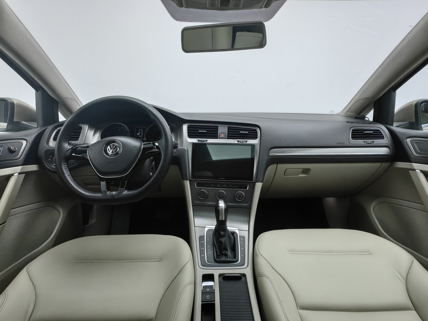 Used Volkswagen Golf 2015 1.4 AT