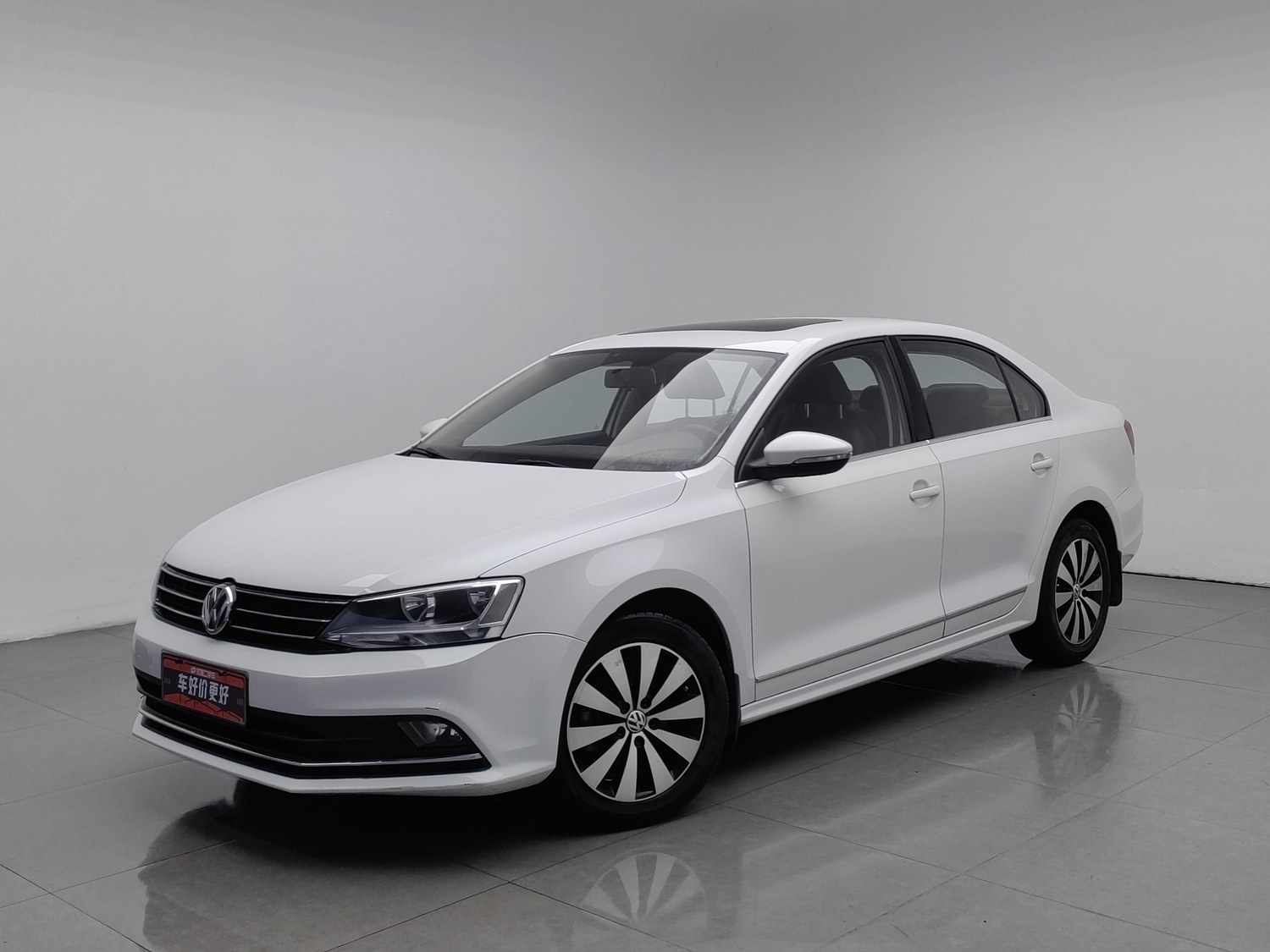 Used Volkswagen Sagitar 2018 1.4 AT