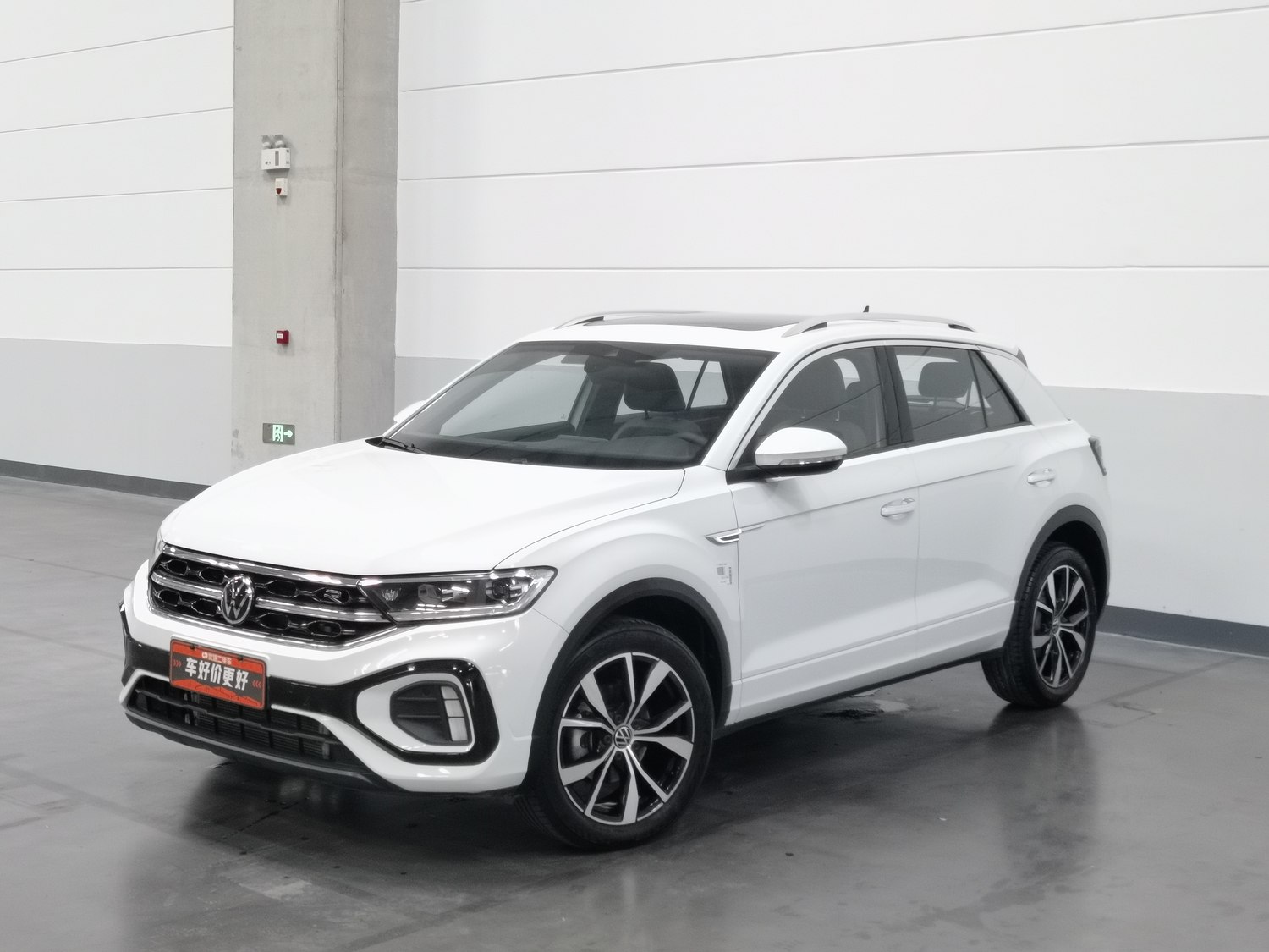 Used Volkswagen T-Roc 2024 1.5 AT