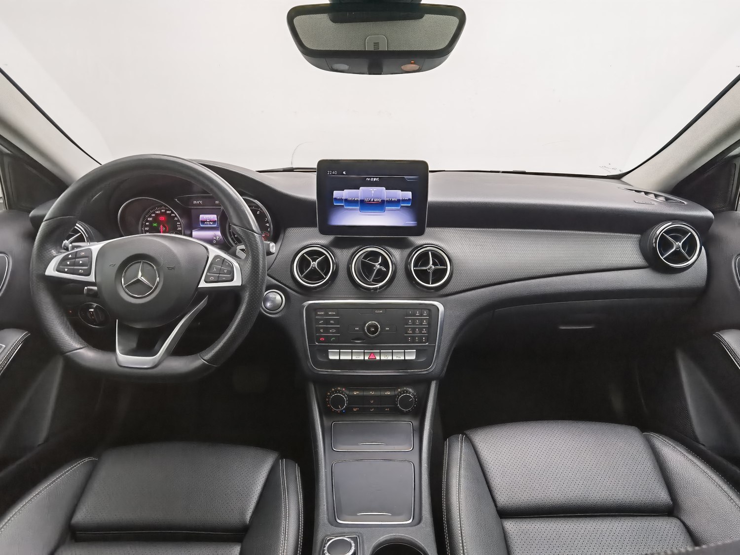 Used Mercedes-Benz GLA 2019 1.6 AT