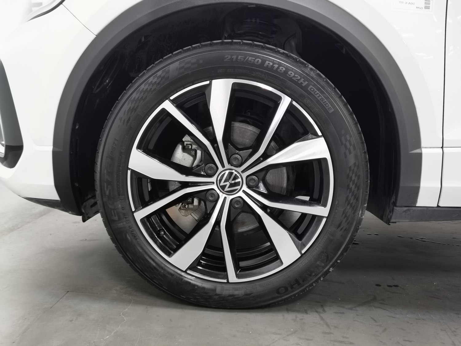 Used Volkswagen T-Roc 2024 1.5 AT