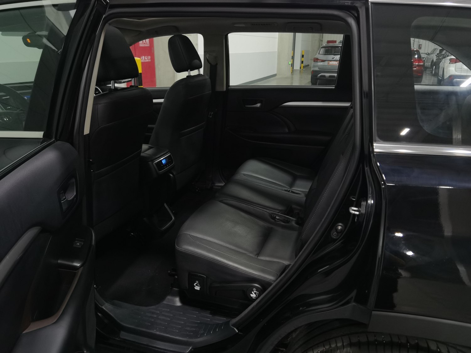 Used Toyota Highlander 2017 2.0 AT
