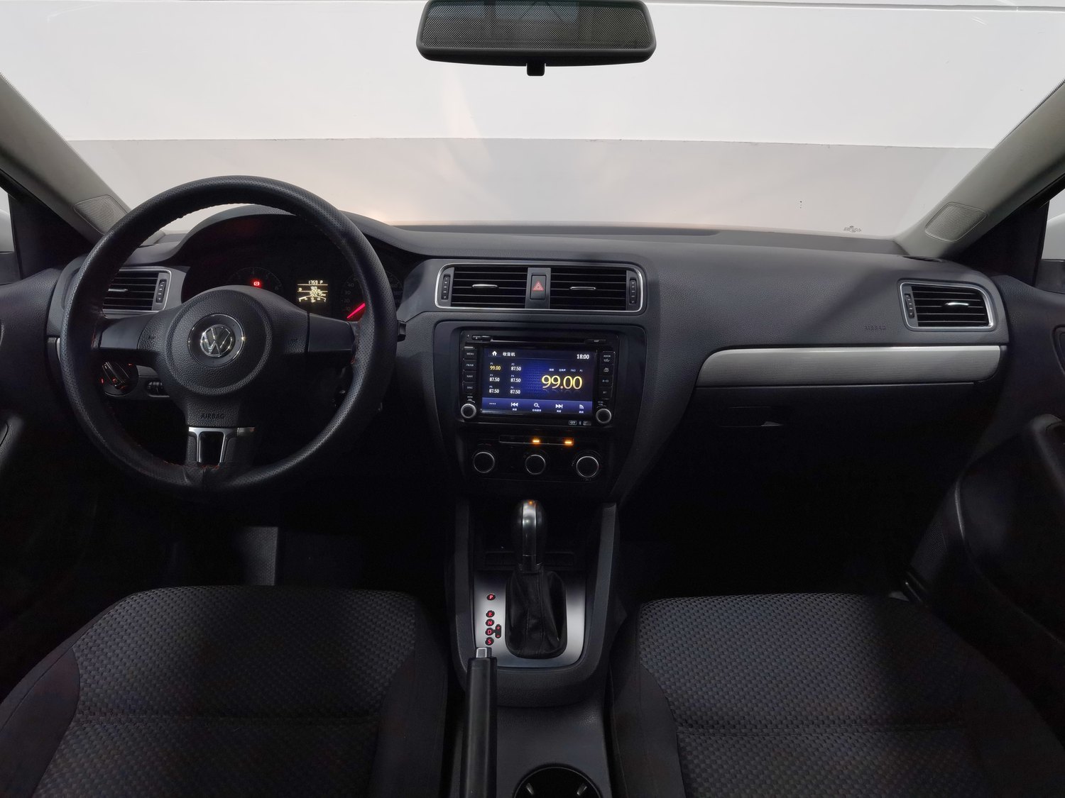 Used Volkswagen Sagitar 2014 1.6 AT