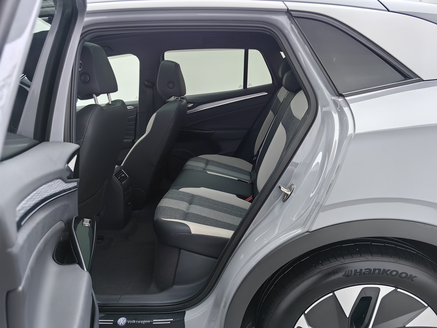 Used Volkswagen ID.4 CROZZ 2024