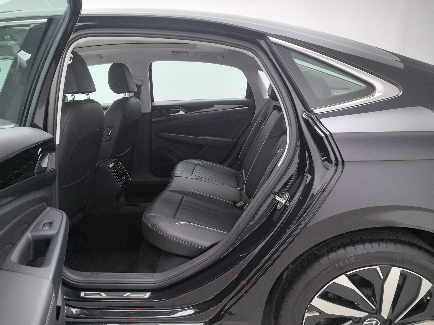 Used Volkswagen Passat 2022 2.0 AT