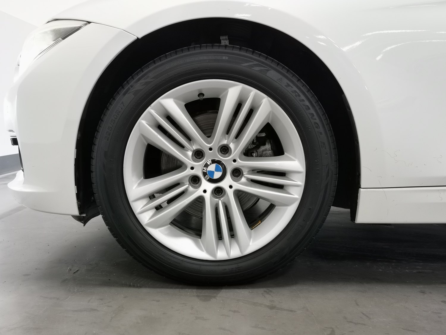 Used BMW 3 Series 2016 2.0 AT