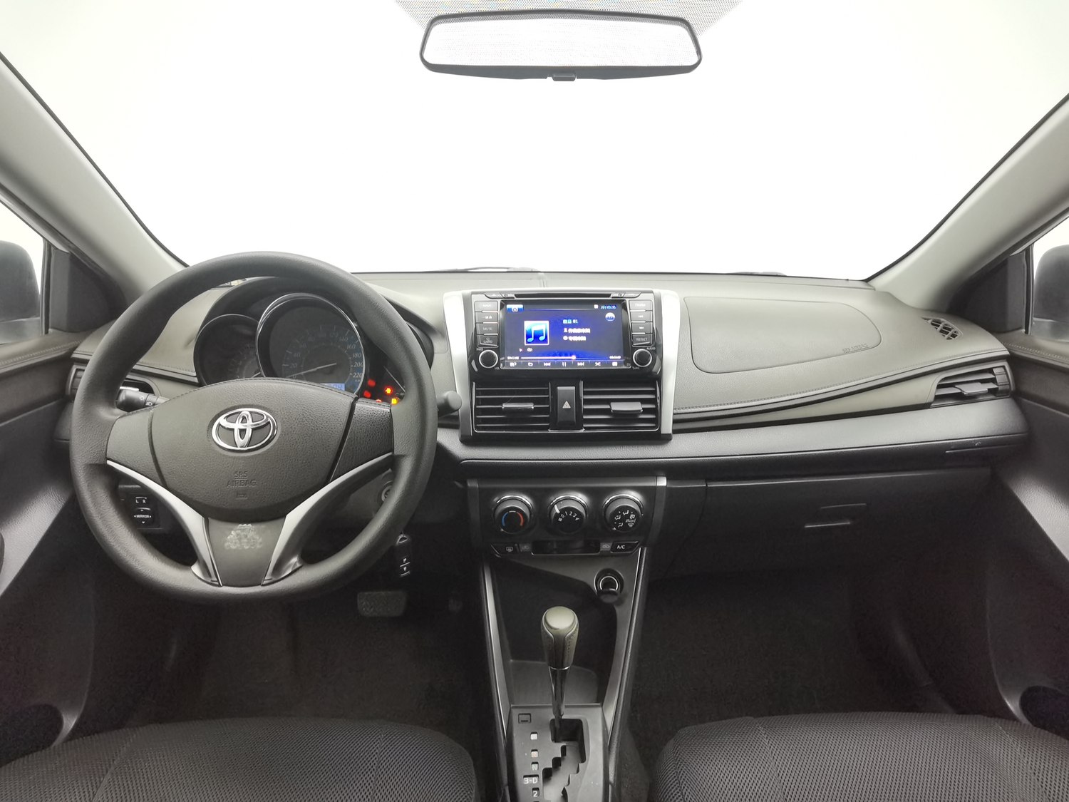 Used Toyota Yaris L 2015 1.5 AT