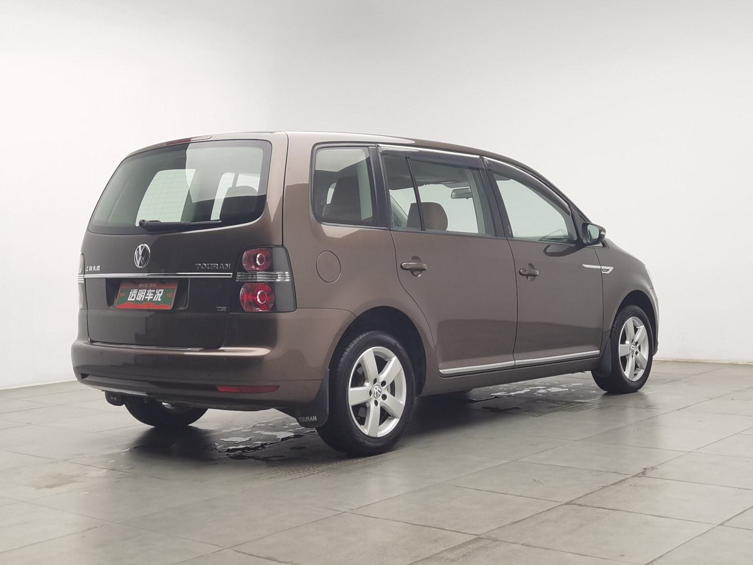 Used Volkswagen Touran 2013 1.4 MT