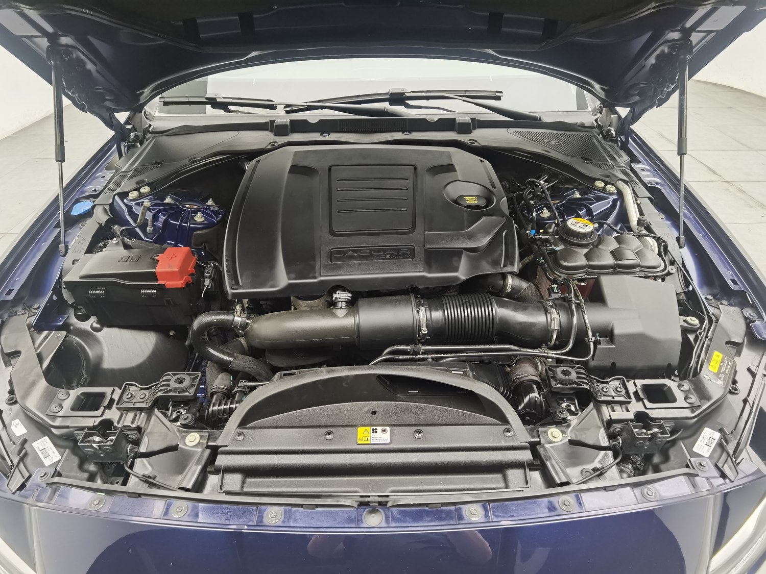 Used Jaguar XFL 2018 2.0 AT