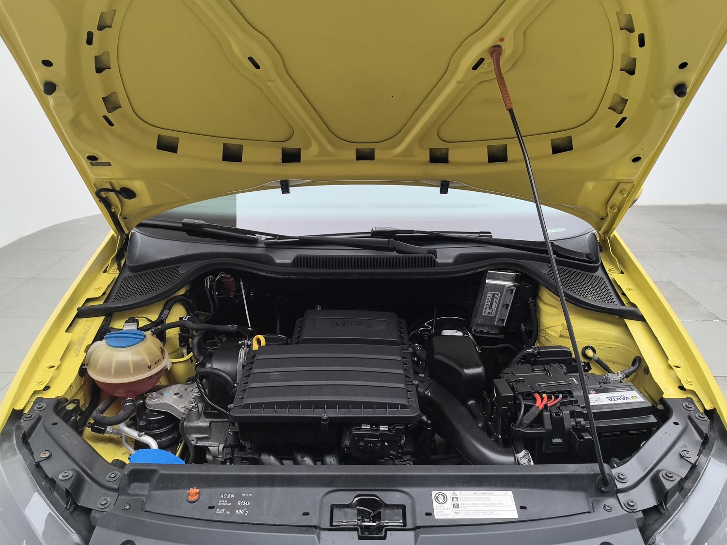 Used Volkswagen Polo 2014 1.4 AT