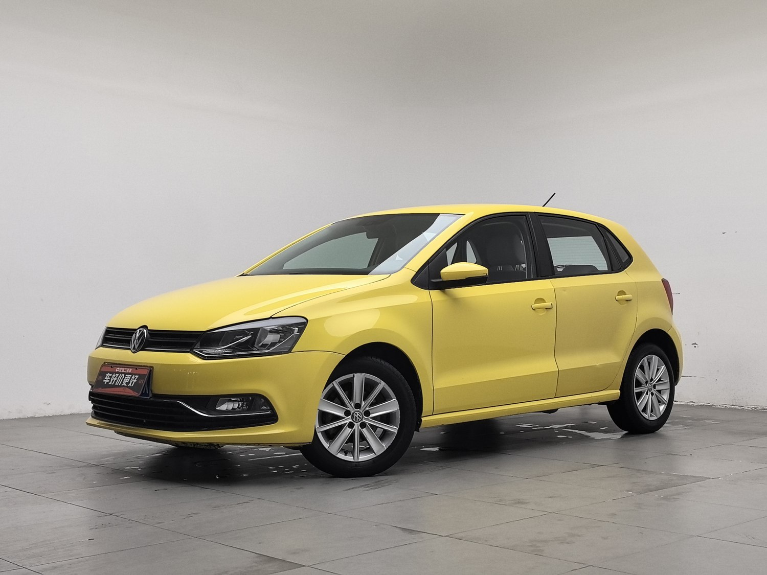 Used Volkswagen Polo 2014 1.4 AT
