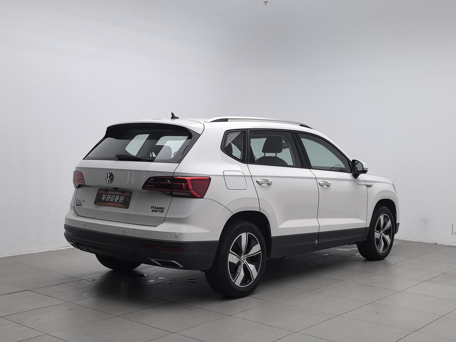 Used Volkswagen Tharu L 2020 1.4 AT