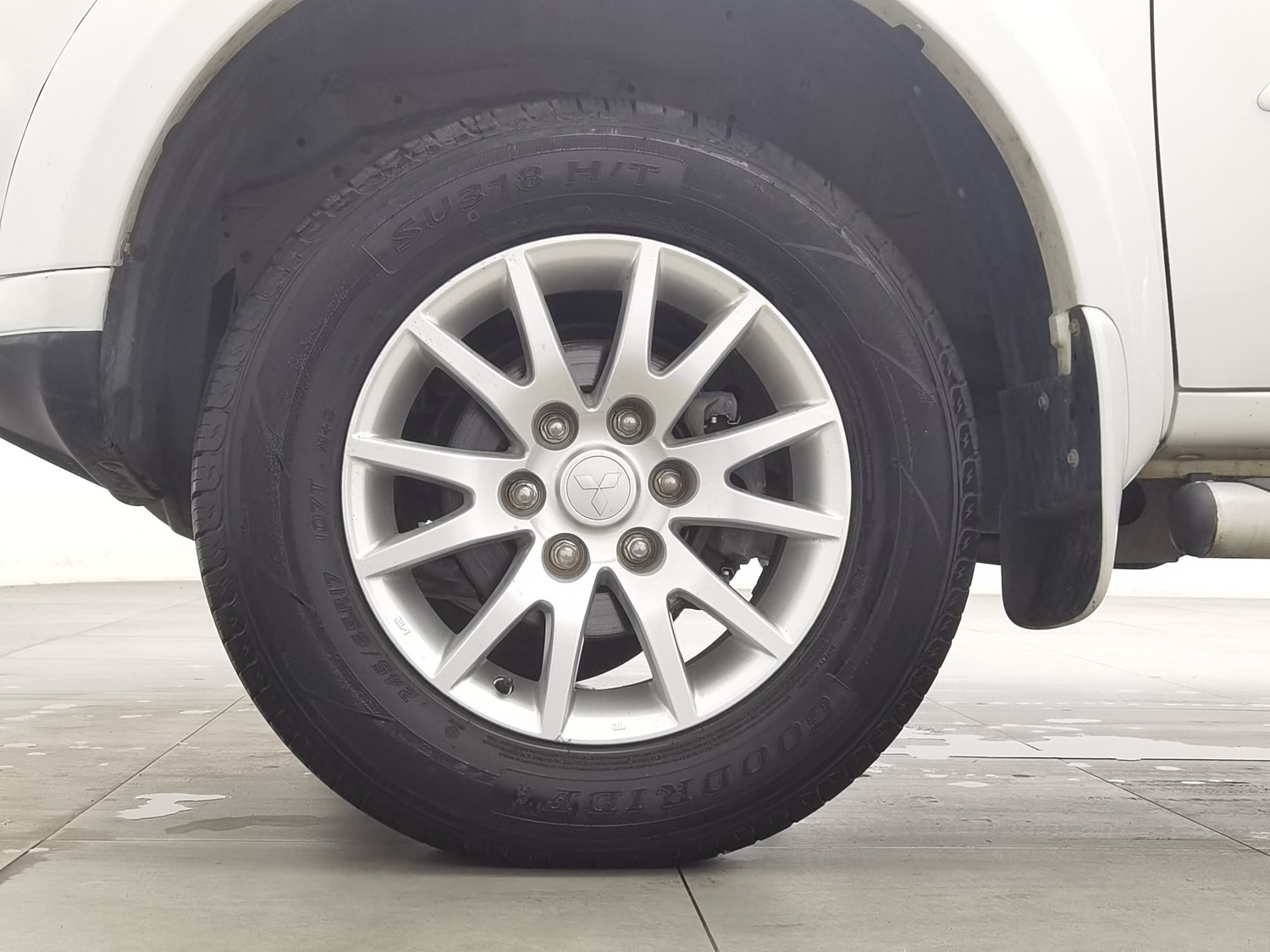 Used Mitsubishi Pajero Sport 2013 3.0 AT