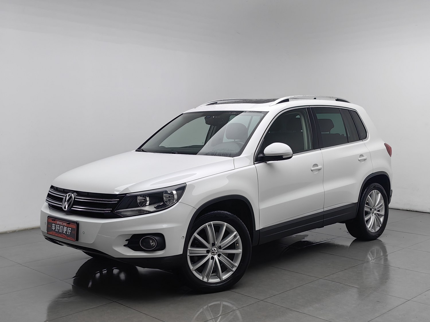 Used Volkswagen Tiguan 2015 2.0 AT