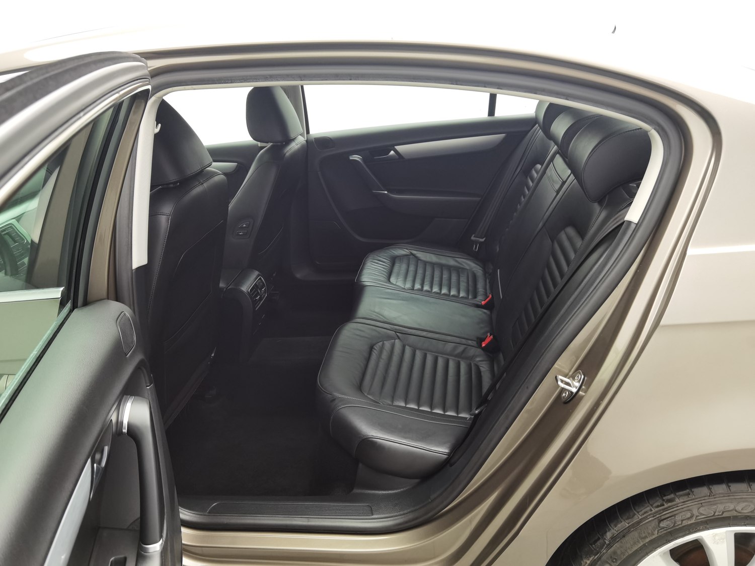 Used Volkswagen Magotan 2015 1.8 AT