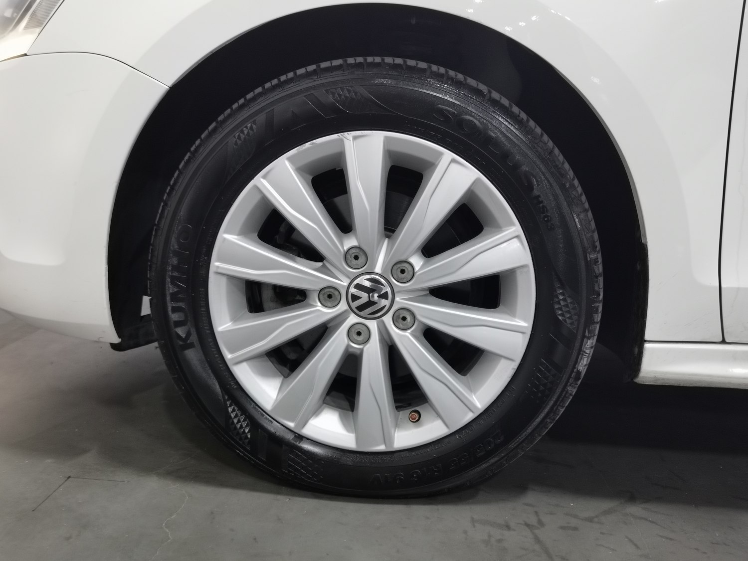 Used Volkswagen Sagitar 2014 1.6 AT