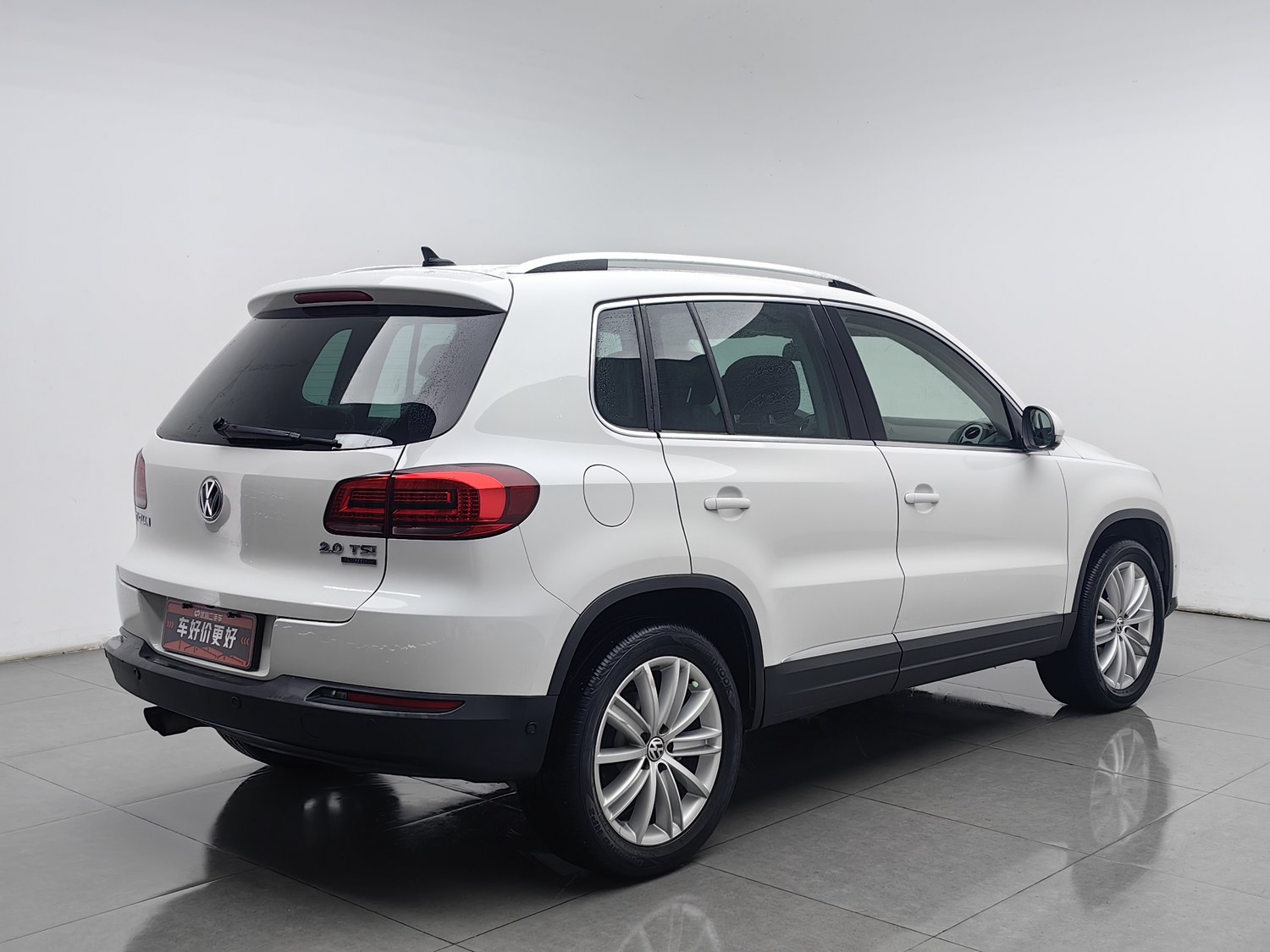 Used Volkswagen Tiguan 2015 2.0 AT