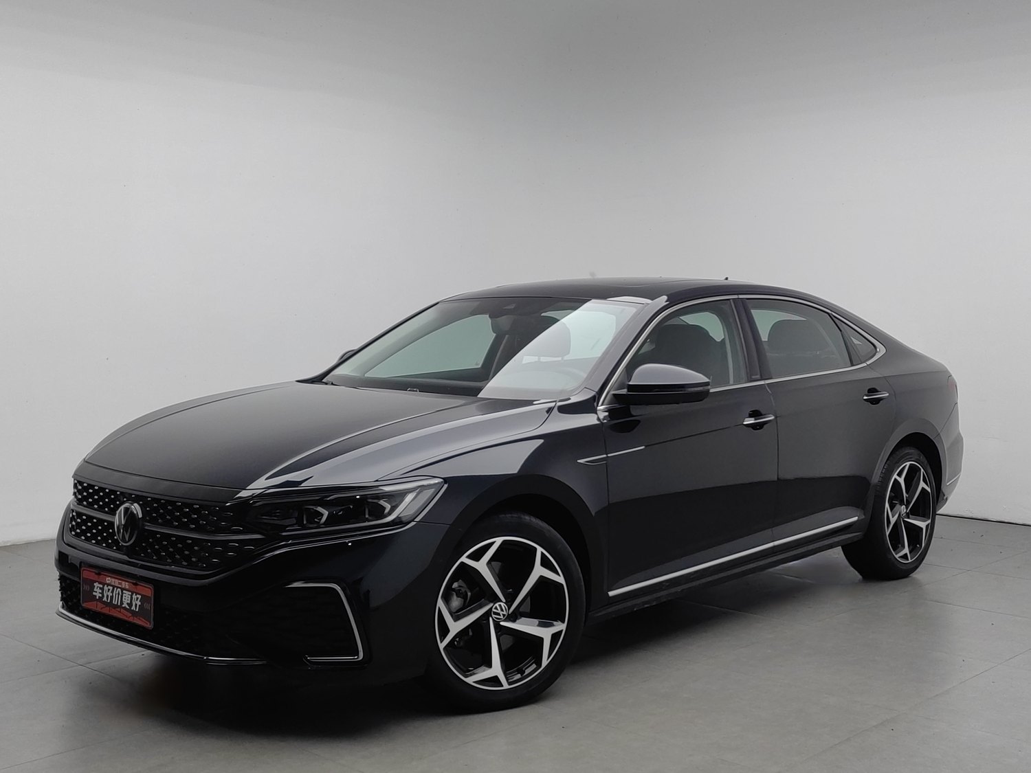 Used Volkswagen Passat 2023 2.0 AT
