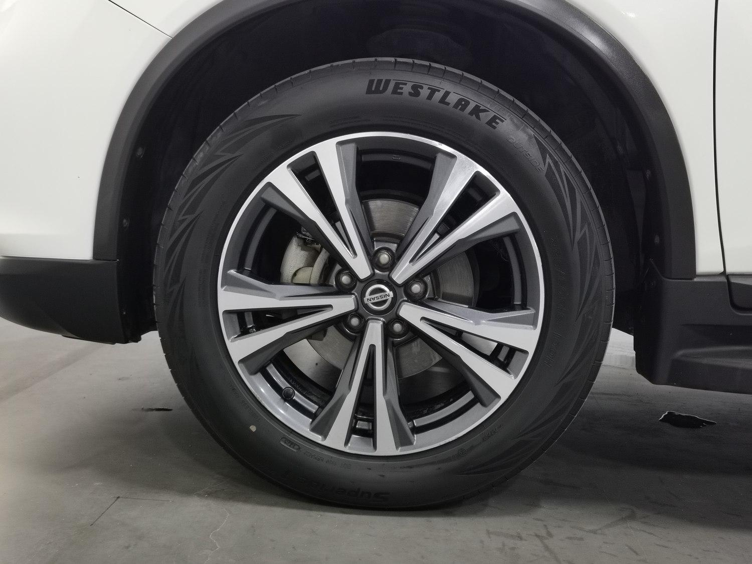 Used Nissan X-Trail 2017 2.5 AT